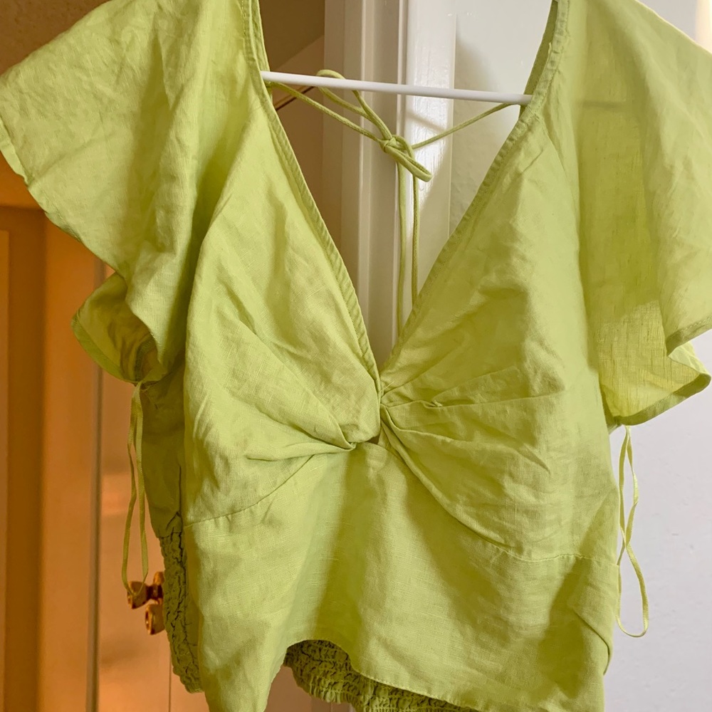 Nwt Anthropologie Lime Flutter Sleeve top size Large - Picture 4 of 4